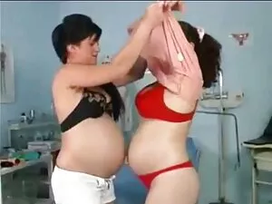 bermain dengan vagin ...