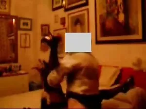 Saudari Tiri Latina  ...