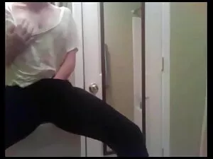 Video pertama bokep  ...